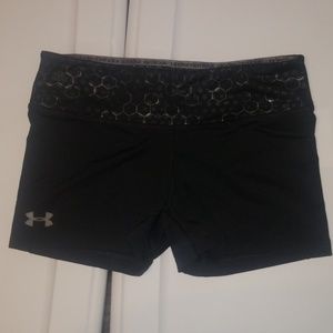 Under Armour womens fitted shorts